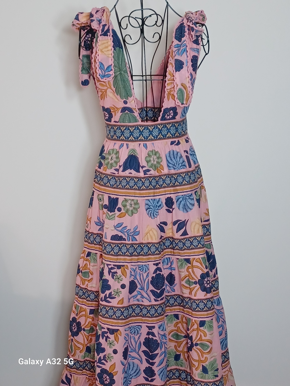 FARM Rio Seashell Tapestry Pink Midi Dress - Size XS - Picture 3 of 6